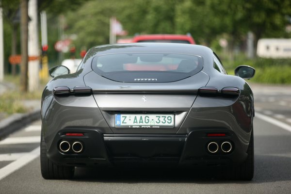 Revolutionizing Cancer Care: The Impact of Machine Learning on Tailored Oncology Treatments